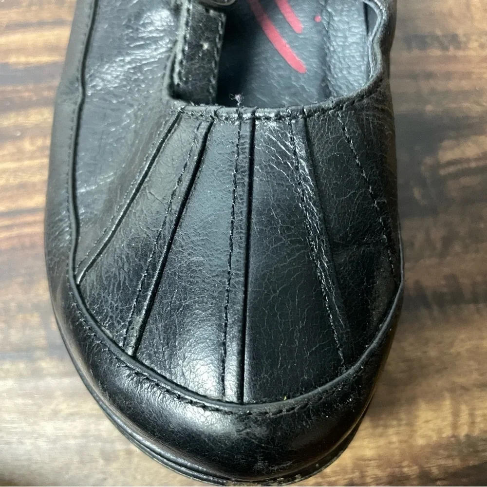 Dansko Size 38 US 7..5 Black Genuine Leather Comfort Shoe